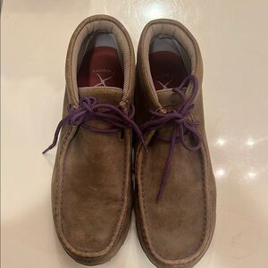 Twisted X Tan/Brown Leather Chukka Boots with Purple Laces